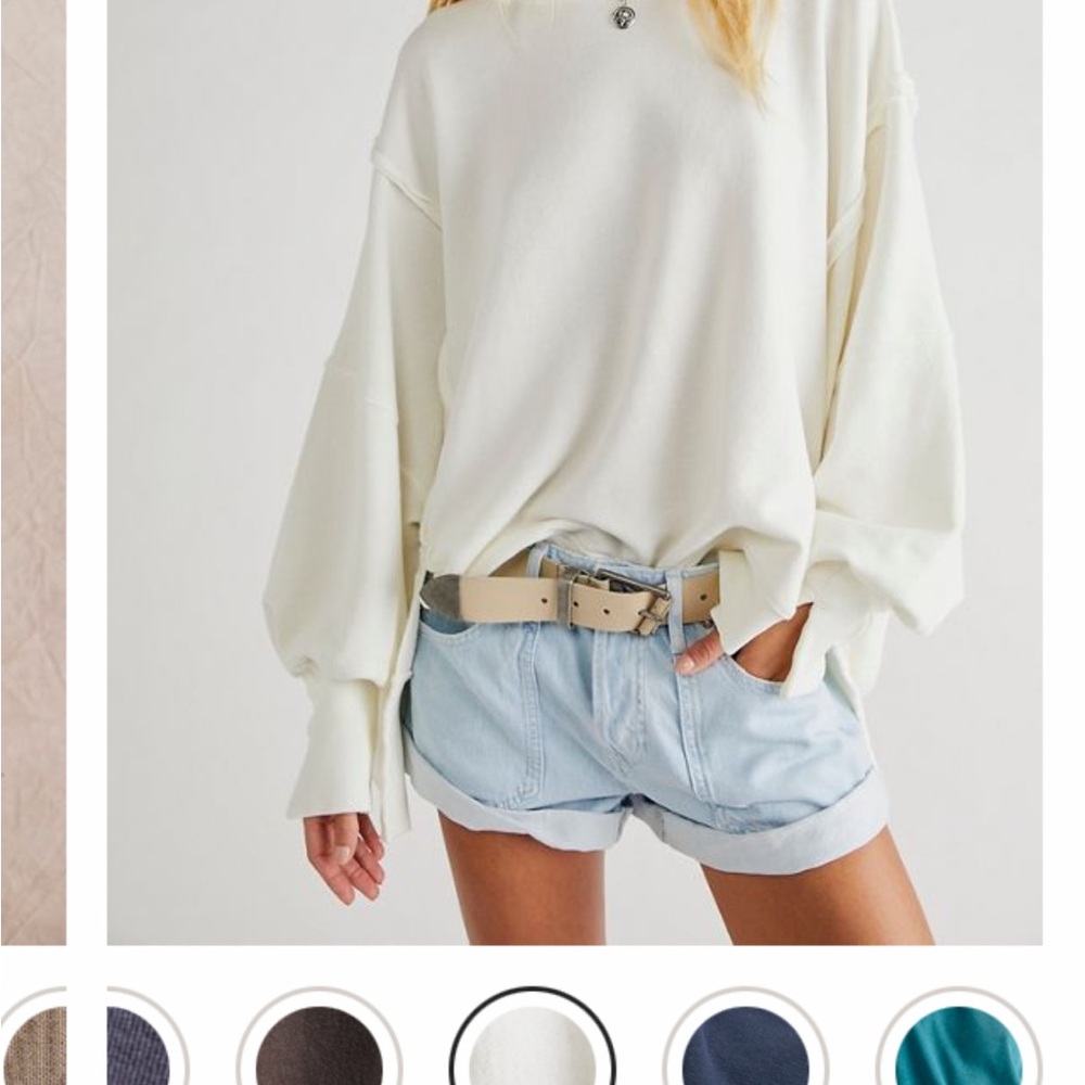 CAMDEN Sweatshirt We The Free Off-White Crew Neck Sweater.